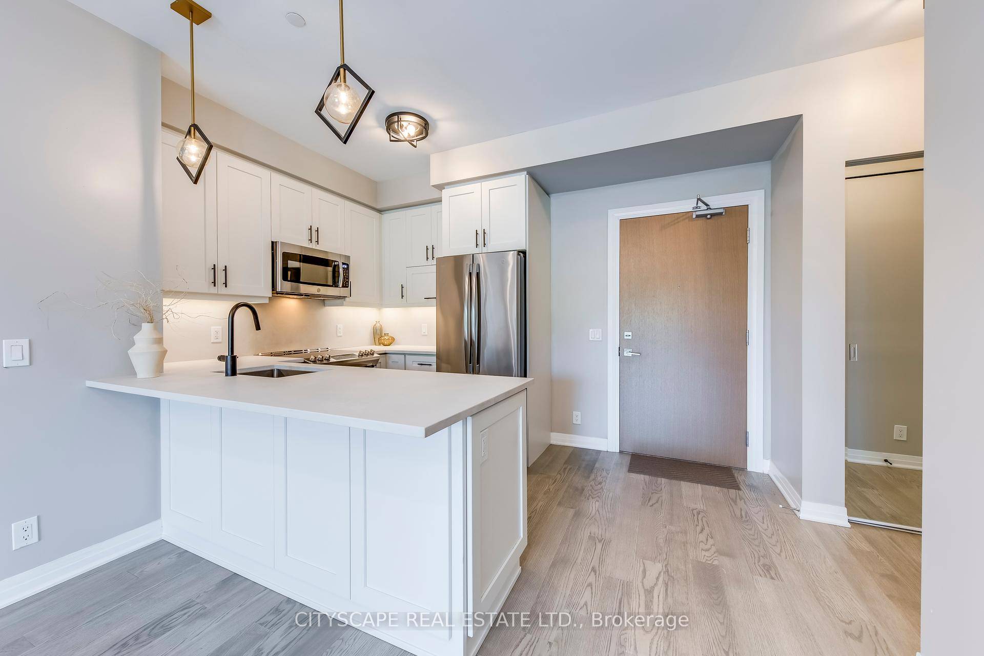 Welcome to this beautifully upgraded 2 bed, 2 bath stylish and spacious condo in the prestigious Oakville.