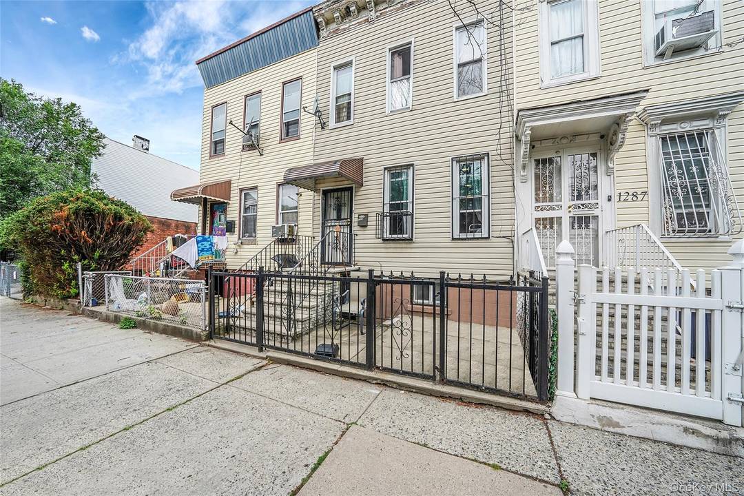 Charming and spacious, this Crown Heights residence offers the perfect blend of comfort, character, and convenience.