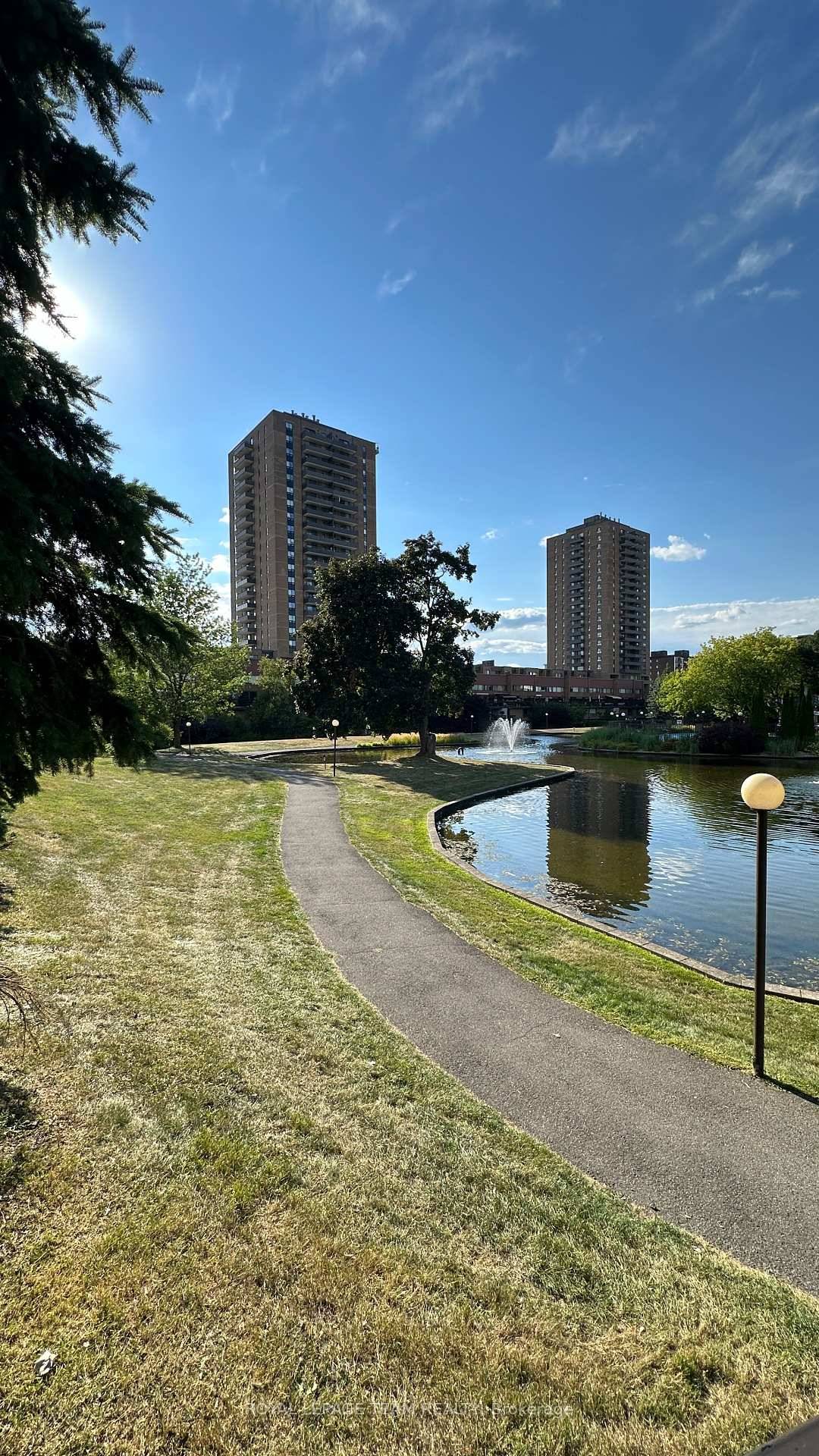 This spacious and well maintained condo offers the perfect blend of comfort and convenience, featuring all major appliances including fridge, stove, dishwasher, microwave, and in suite washer and dryer along ...