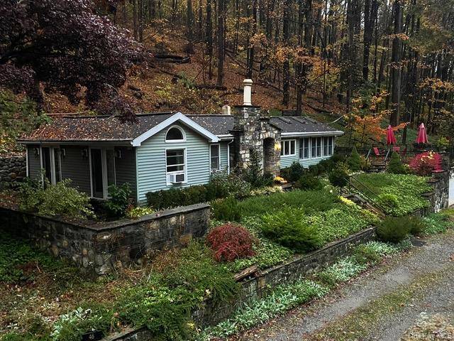 A Jewel in a Gorgeous Setting.