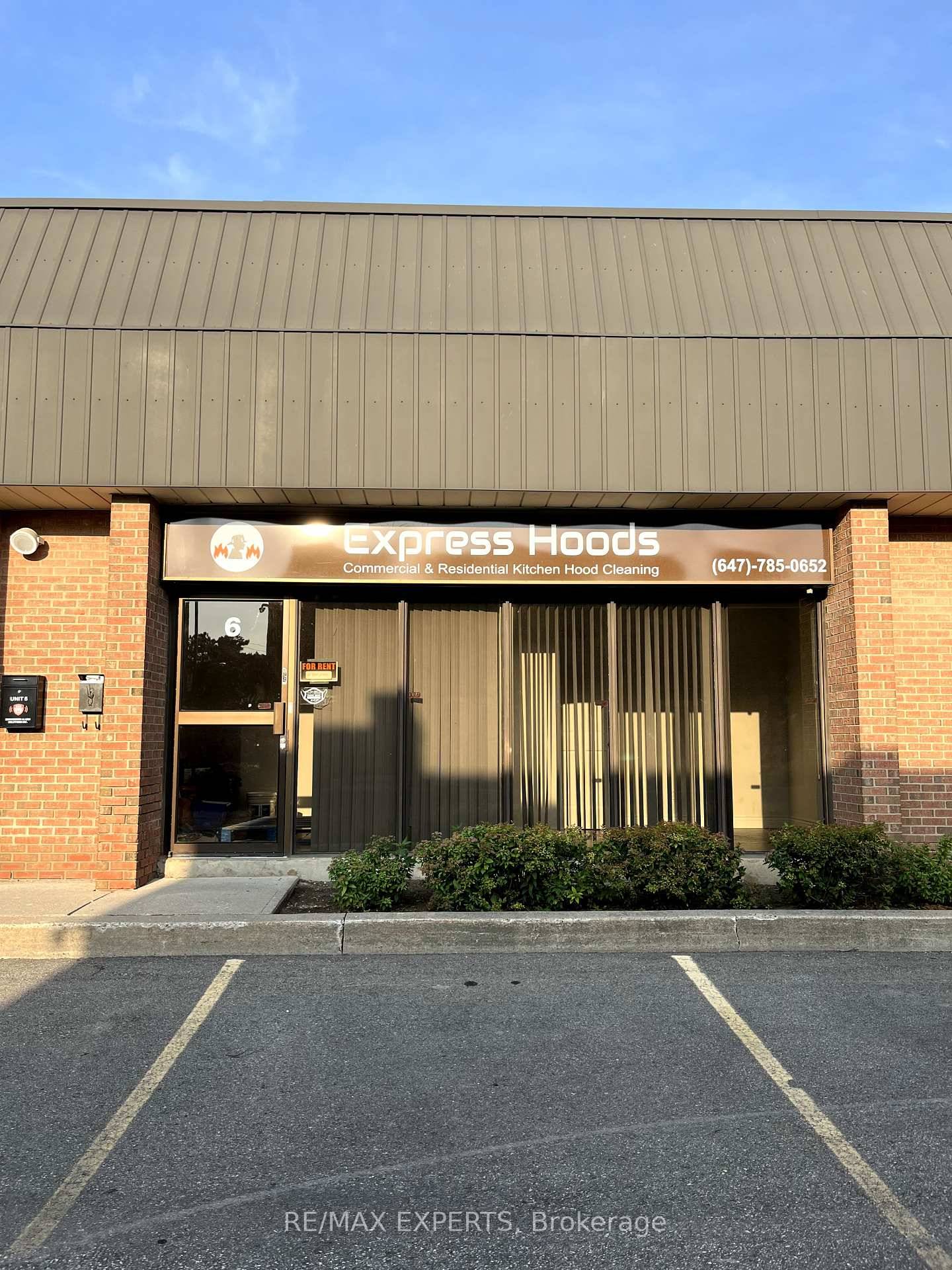 Office Opportunity Near Major Highways And Transportation !