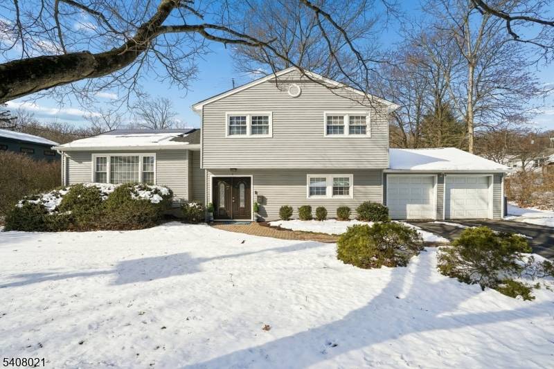 MUST SEE ! Looking for a new home and want to offset the high operating costs ?