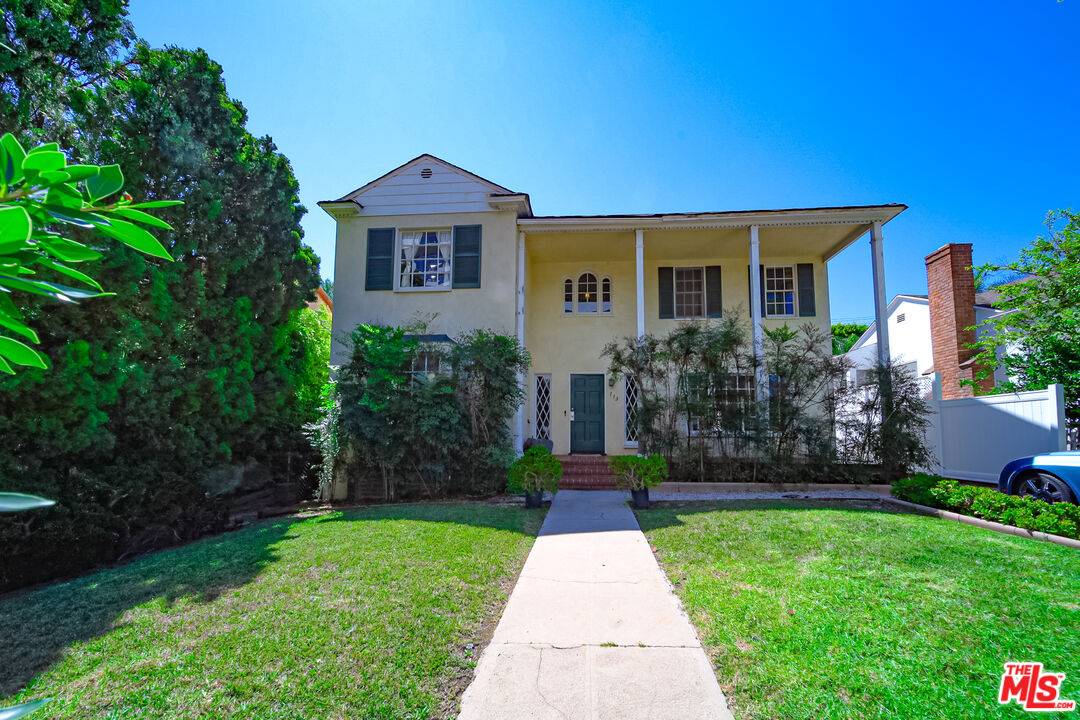 713  N Doheny Dr 3BR Beverly Hills Post Office | B.H.P.O. La