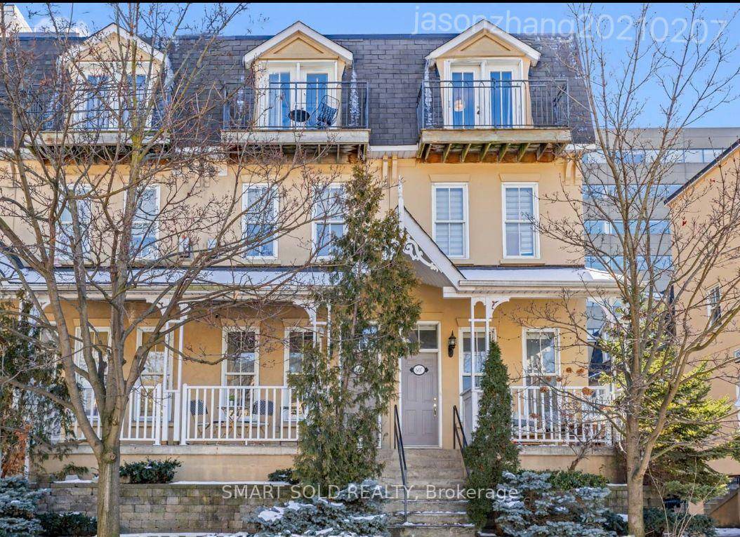 Welcome to your new oasis at downtowntucked away in a cozy enclave near Portugal Square, chinatownthis townhouse offers shared living and kichen place on first floorthere are two bedrooms and ...