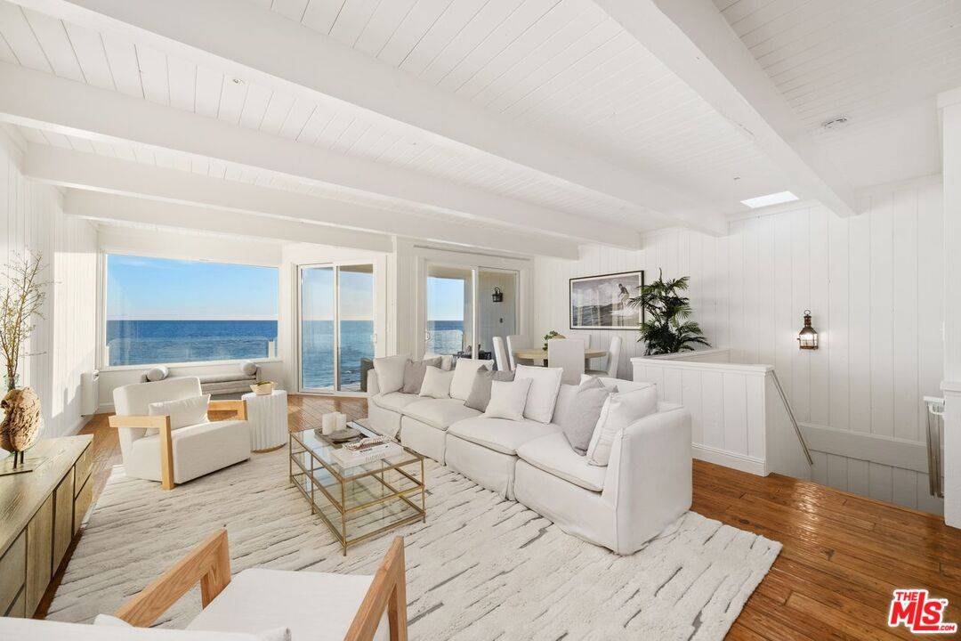 11840   Beach Club Way 3BR Malibu La
