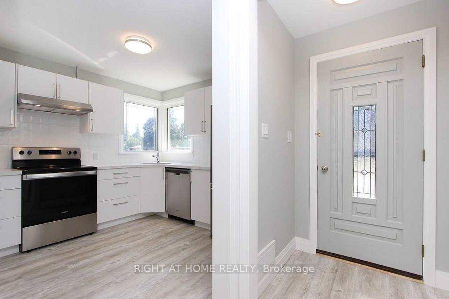 Rent The Main Level In This Newly Renovated Legal Duplex !