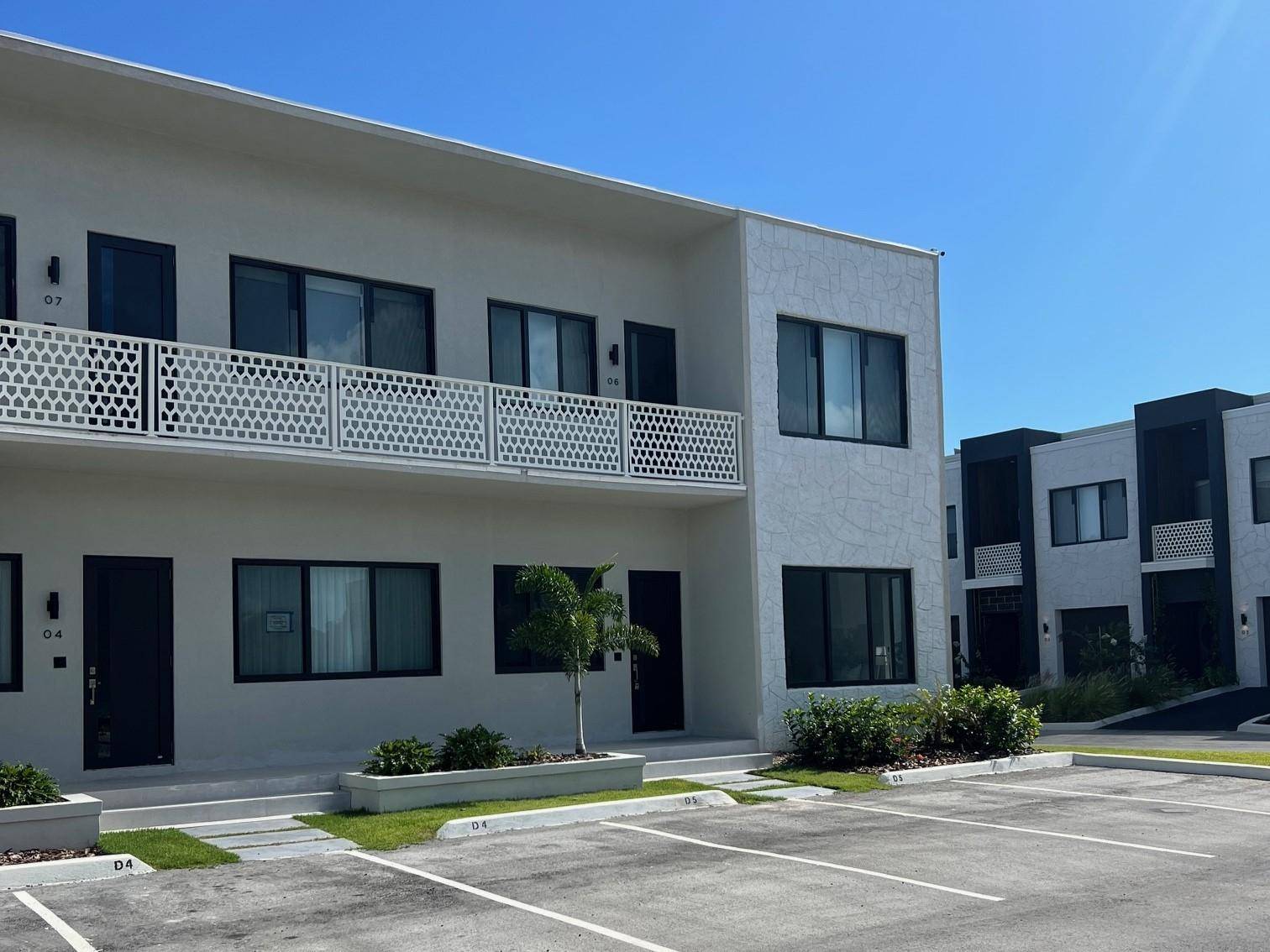 WESTEND Condo New-Providence