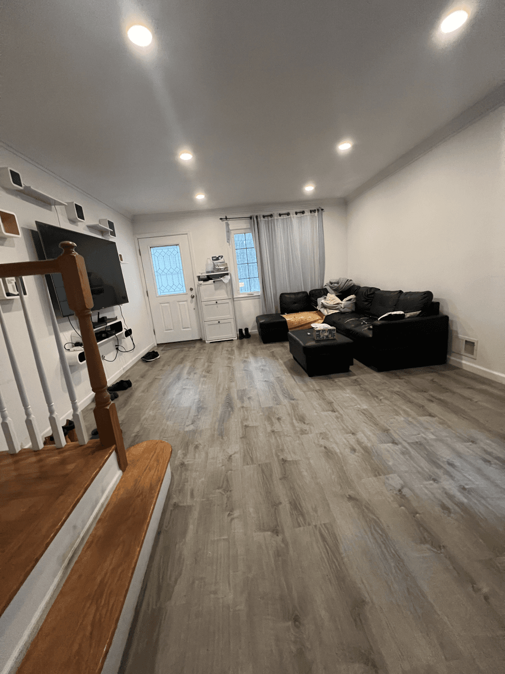 Annadale Arden Heights Staten Island Beautiful semi attached 1 family duplex 3 bedroom with large living room, Modern Eat in Kitchen amp ; 1.