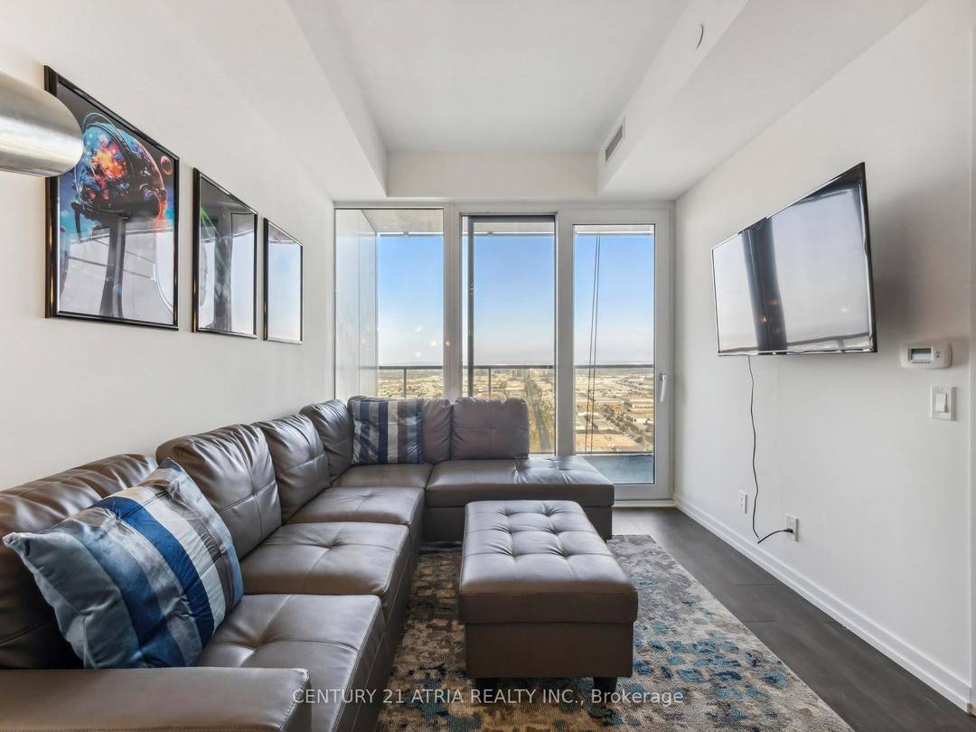 Amazing Value ! Male Tenant Wanted for 2nd Bedroom !