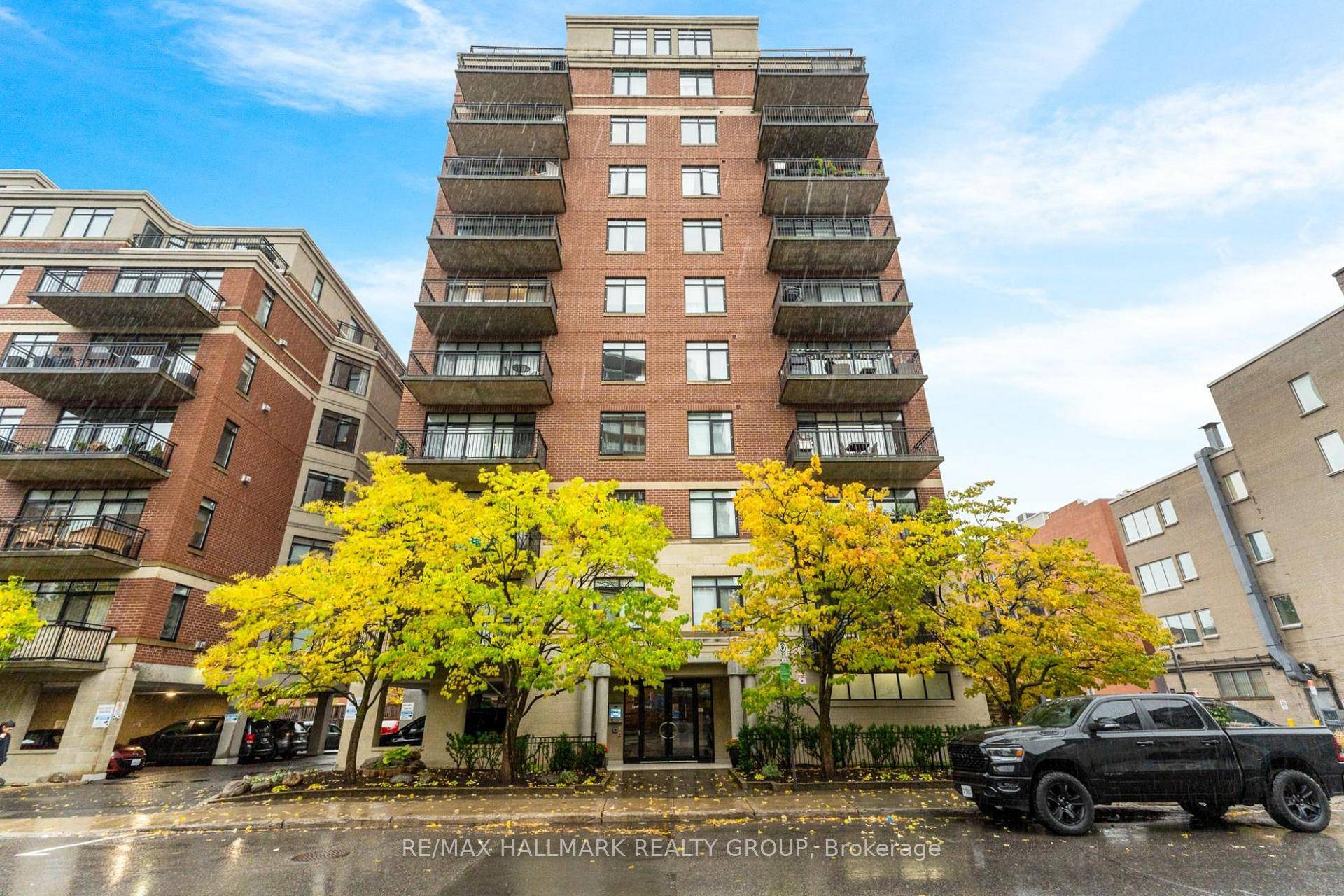 Modern sophistication meets unbeatable location in this spacious 2 bedroom corner condo at the prestigious Metropolitan II.