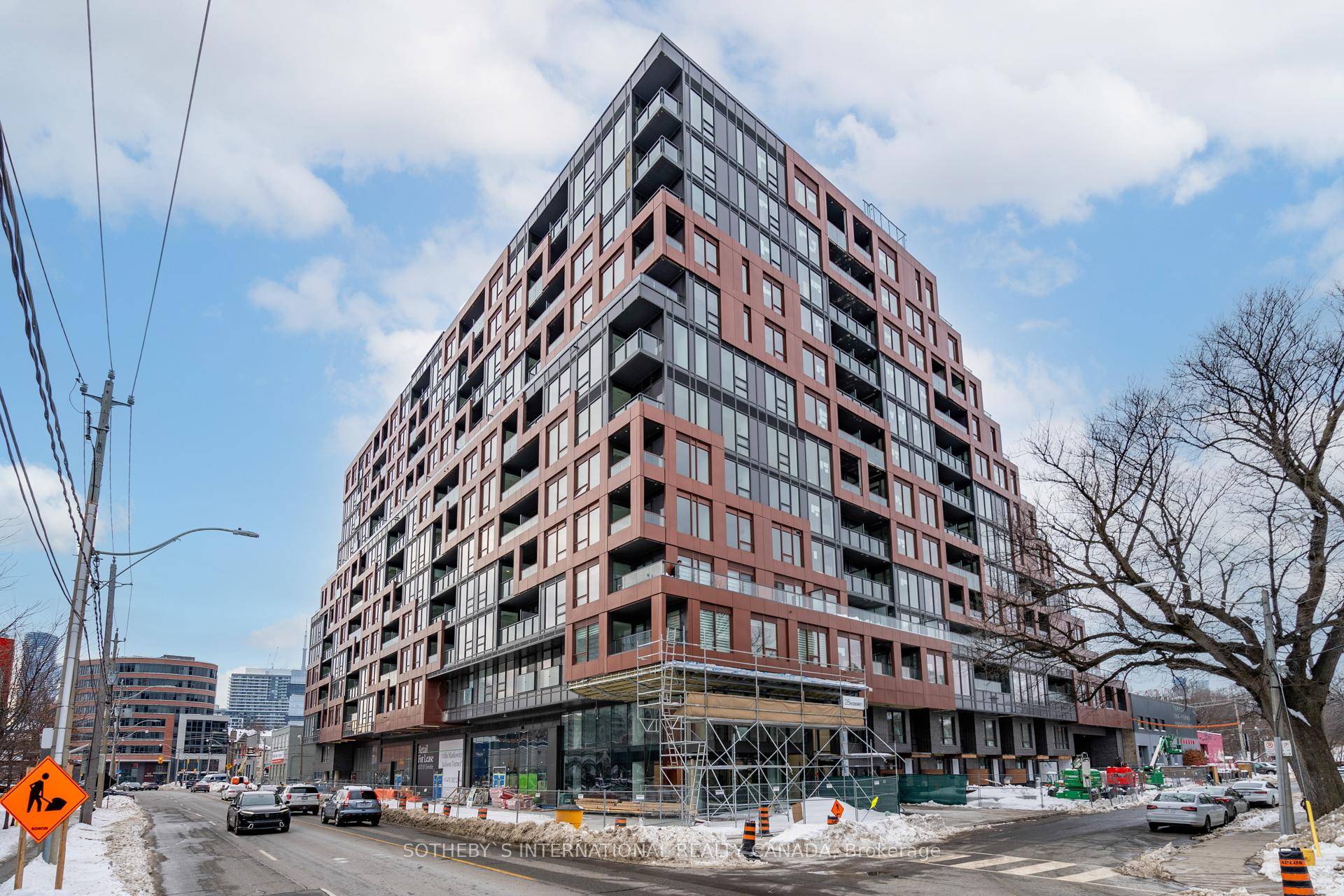 Welcome to 28 Eastern Avenue, a contemporary 12 storey mid rise condominium by Alterra.