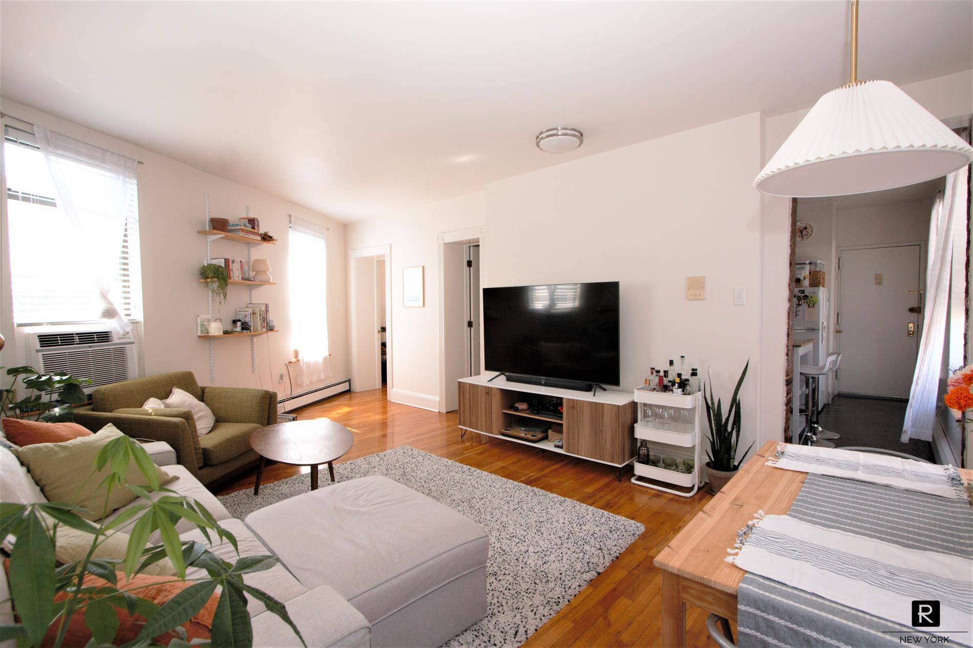 Pet Friendly Spacious Sunny 2 Bed steps from 2 3 Bergen Street Subway, 3 Blocks to Barclays Center 2 3 4 5 B D N Q R LIRR at the ...