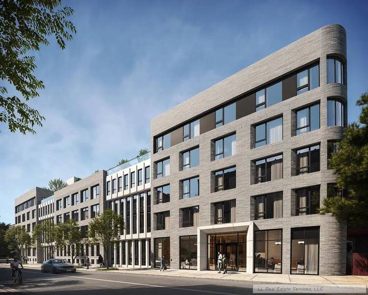 AVAILABLE FOR IMMEDIATE OCCUPANCY !