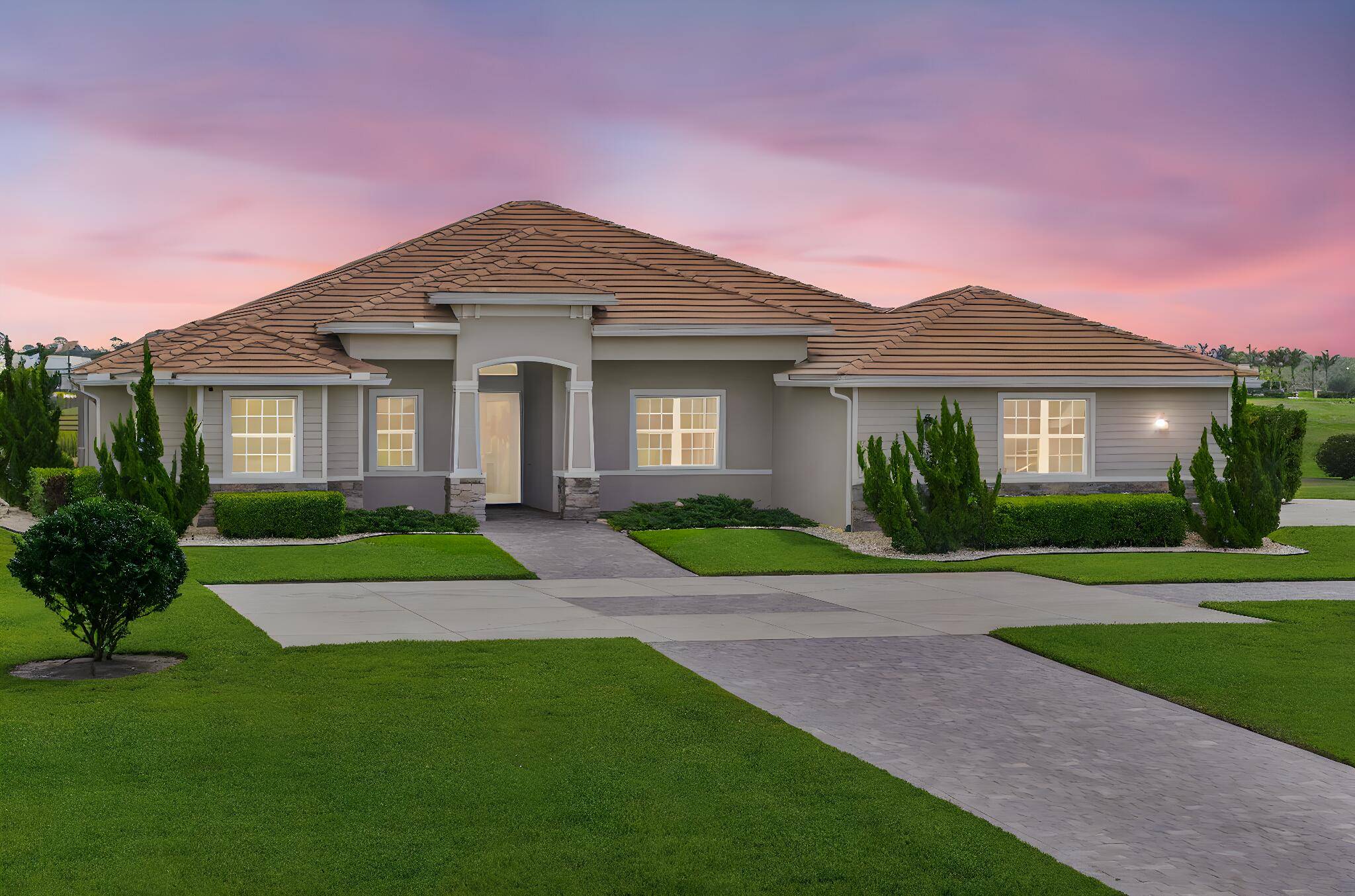 Huge price improvement plus 10, 000 credit incentive toward buyer's closing costs !