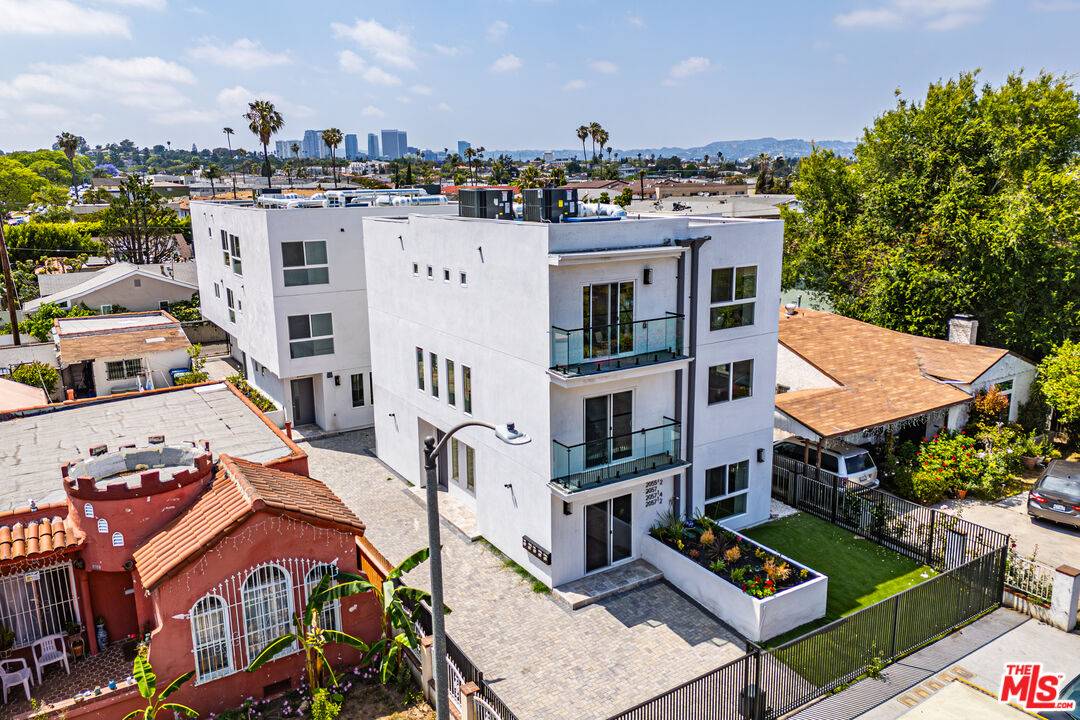2057  S Garth Ave 4BR La