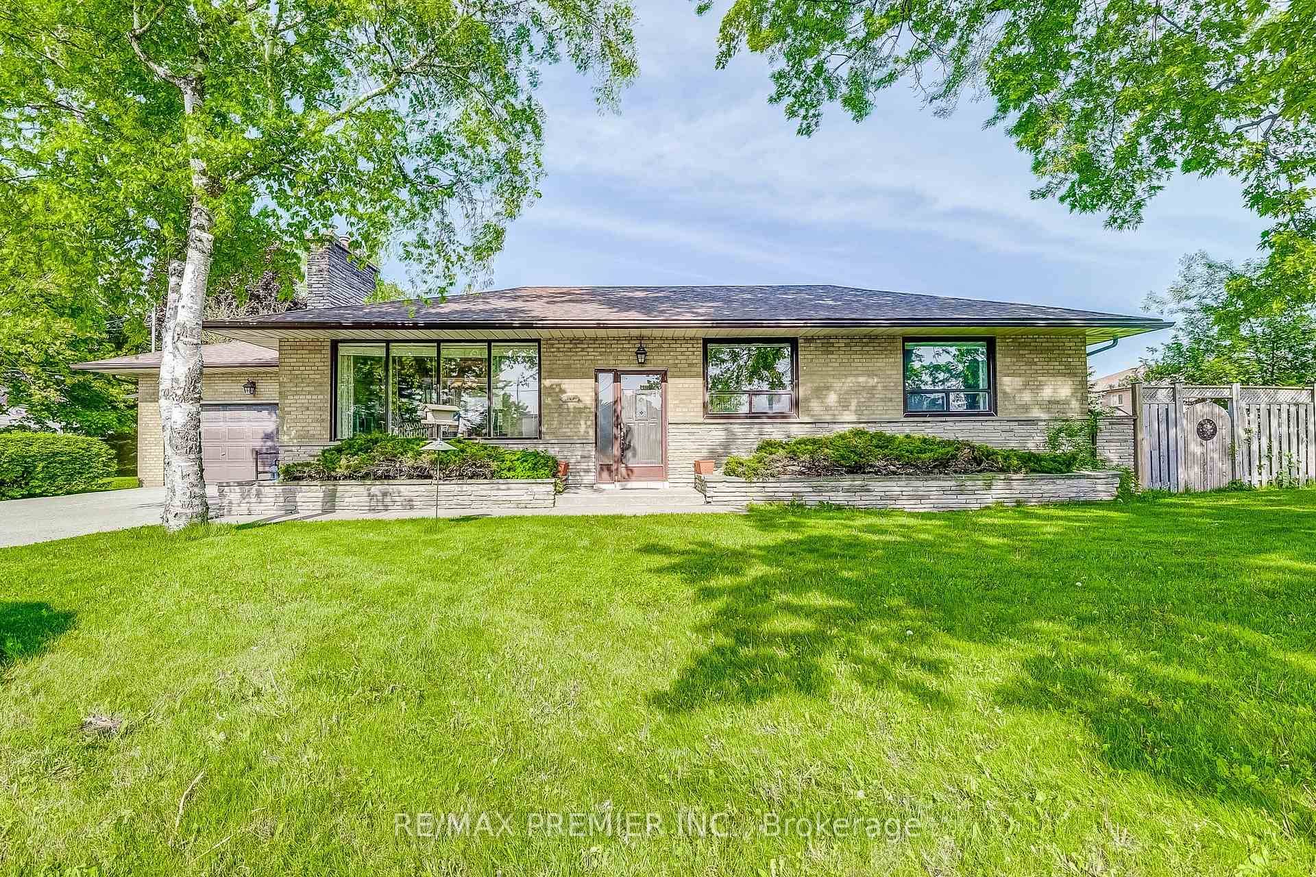 Redevelopment Potential with this corner anchor property, 100 feet on Major Mackenzie X 165 feet deep, new traffic lights, Zoned MMS Main Street Mixed Use Maple, see attached uses including ...