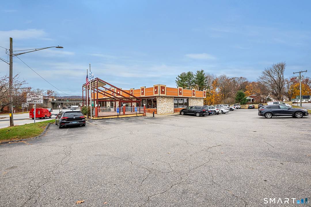RARE opportunity to acquire a long standing well known restaurant property in the heart of Torrington Ct one of Litchfield County's fastest evolving micropolitan markets.