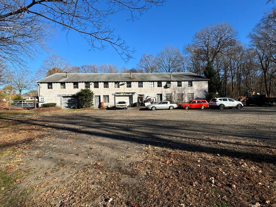 9300 square feet warehouse building with 4 5 tenants, located on 4.