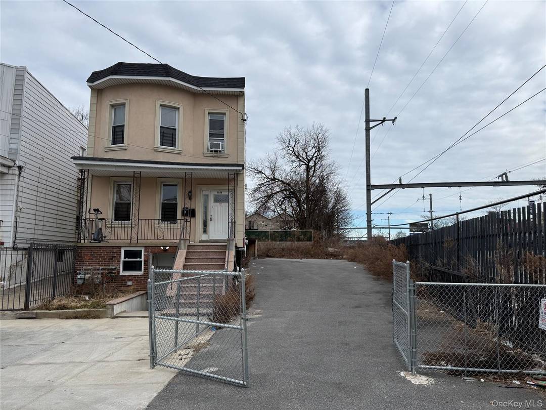 Development site to be delivered with approved plans for a 12 unit residential building.