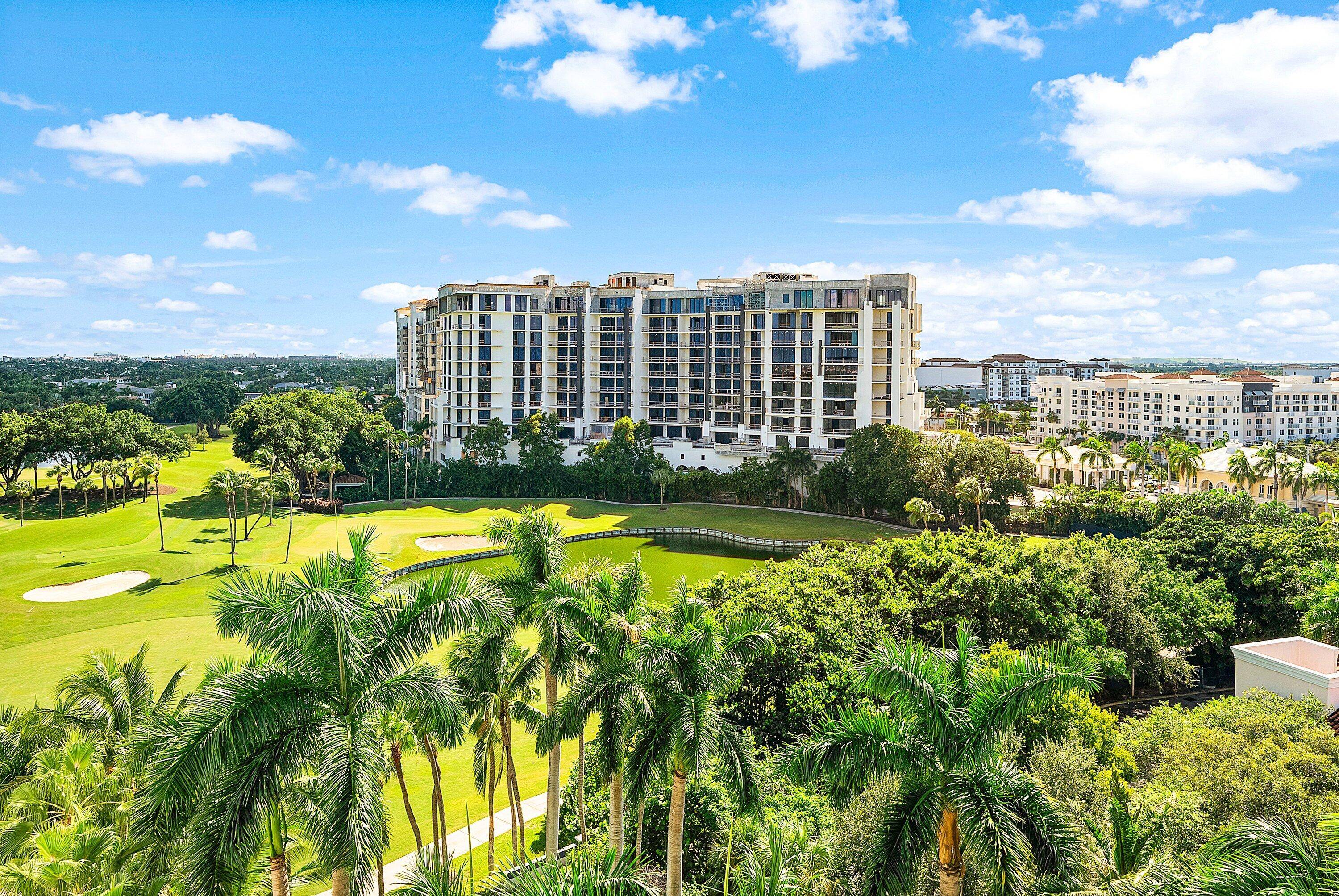 RARE PENTHOUSE, LOCATION VIEWS !