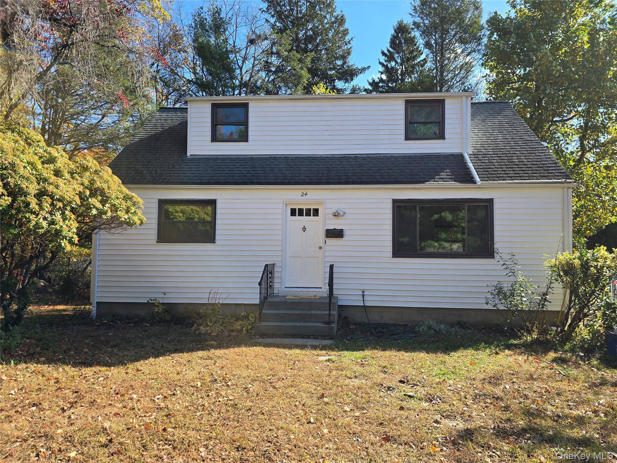 Charming 4 Bedroom Home on a Quiet Forest Park Cul de Sac Welcome to this spacious single family home nestled in the desirable Forest Park section of Ossining.