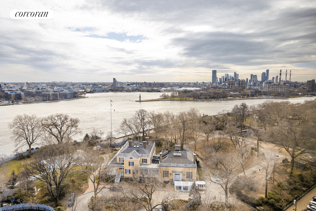 Welcome to 180 East End Avenue, 18B a sprawling 2BR 2.