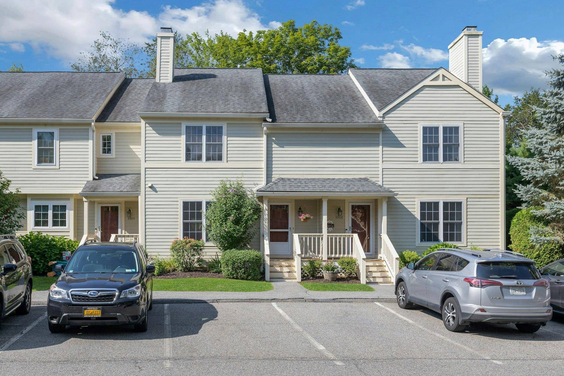 Lovely Tri Level Townhouse at Hunters Glen.