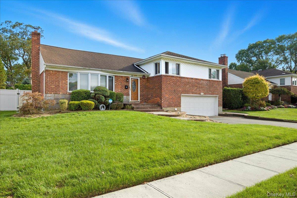 Welcome to this beautifully maintained Split Level home offering comfort, space, and convenience in one of Salisbury Estates most sought after neighborhoods.