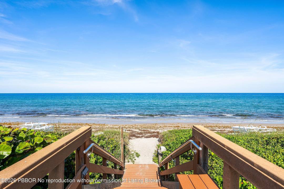 This spacious floor plan has 3BR's amp ; 2.