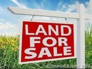 Undeveloped land at the end of Country Club Drive and bordering Great Neck Country Club consists of 2 lots.