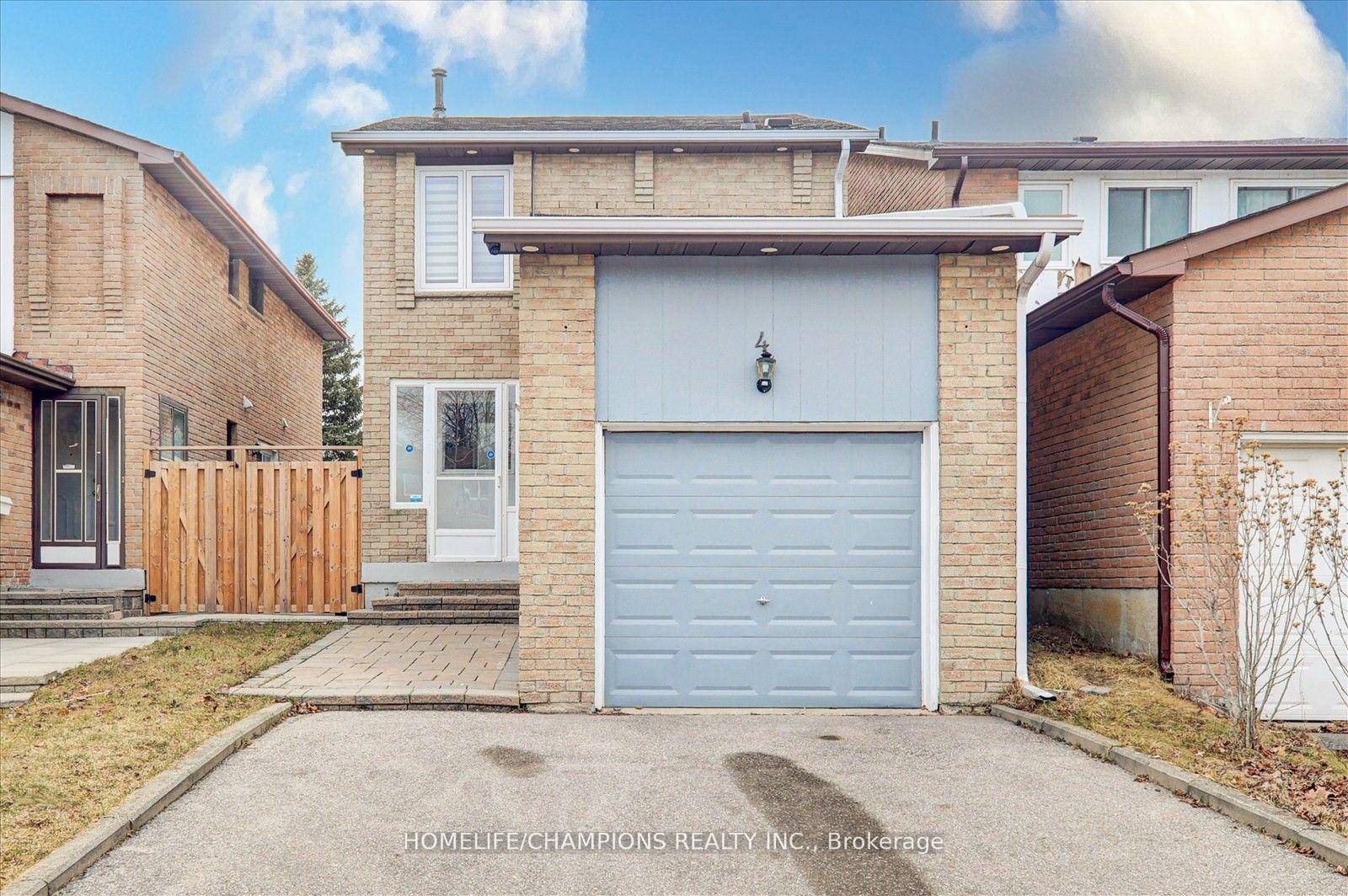 3 Bedroom with 3 washrooms !