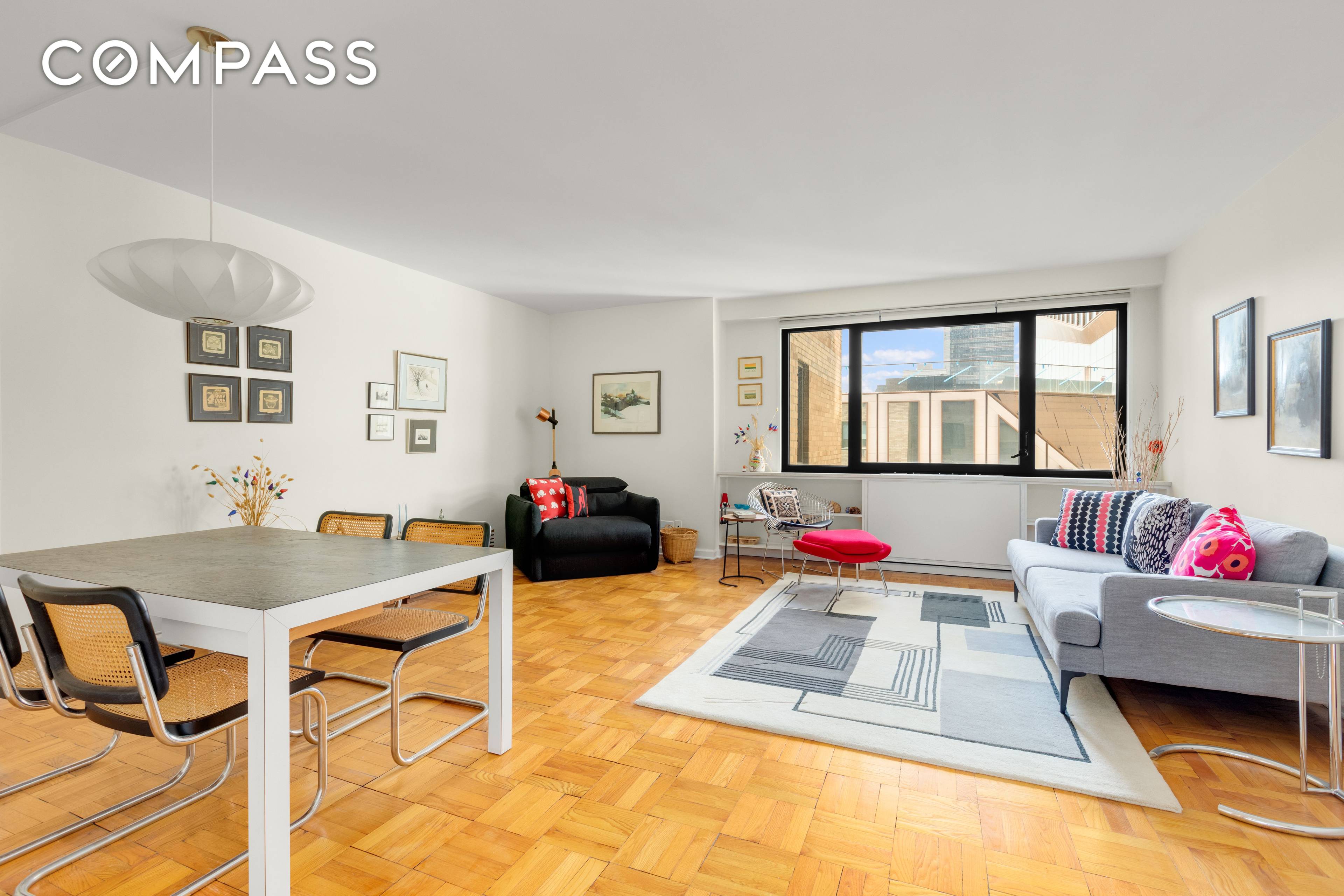 Live your Central Park dream in this charming and spacious studio, perfectly situated in one of Lincoln Square s most distinguished buildings, just off Central Park West and 66th Street.