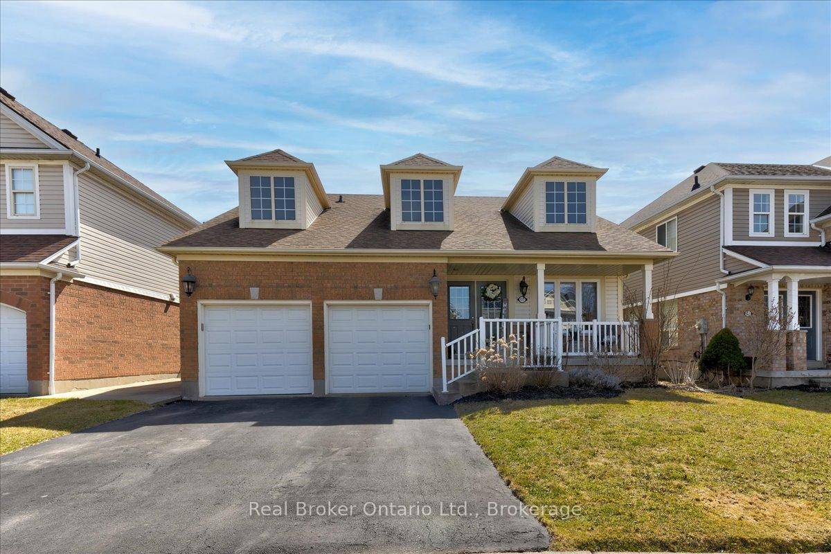 Welcome to this spacious and well maintained 4 bedroom, 4 bathroom family home offering approximately 3, 500 sq ft of finished living space in a sought after, family friendly Brantford ...