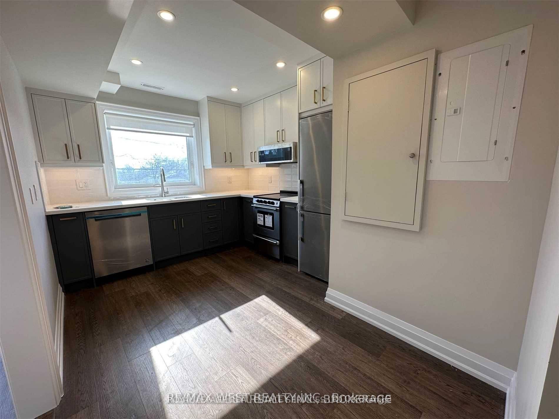 The Junction beautifully renovated back to the brick with spray foam insulation for excellent climate control and sound reduction.