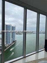 ICON, home of world renowned Cipriani restaurant, is the most recognized and inimitable tower in the financial district of Brickell Avenue.
