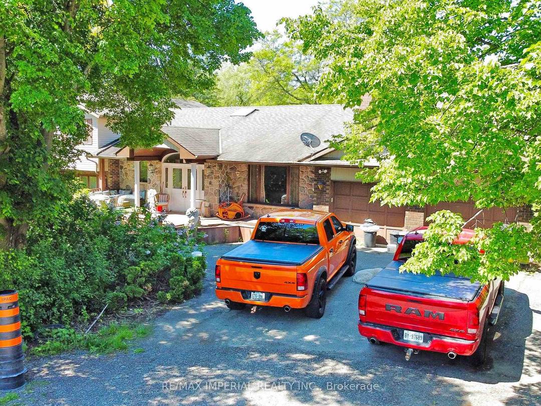 Exclusive Bethesda Estate location Approx.