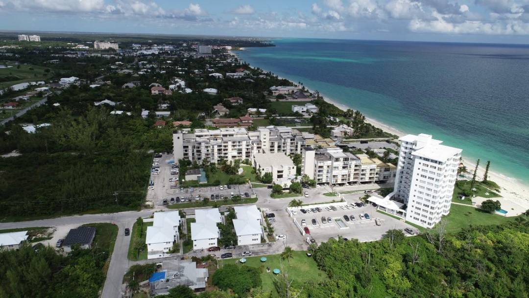 CORAL BEACH CONDOMINIUMS Condo Grand-Bahama-Freeport