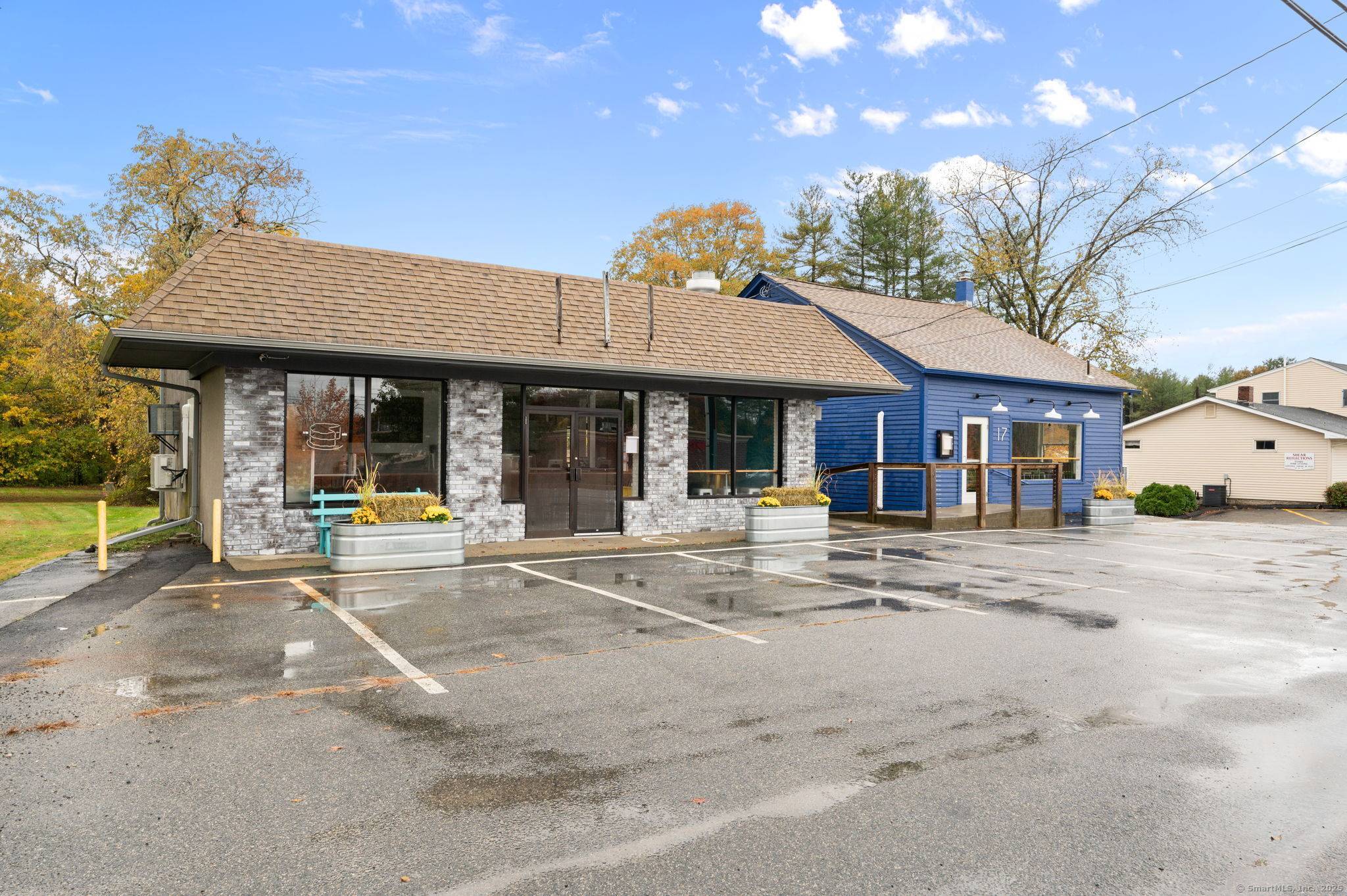 Prime Commercial Opportunity in Brooklyn's Thriving Downtown District Welcome to 17 South Main Street, a rare commercial offering located in the heart of Brooklyn, CT's planned Downtown Commercial District.