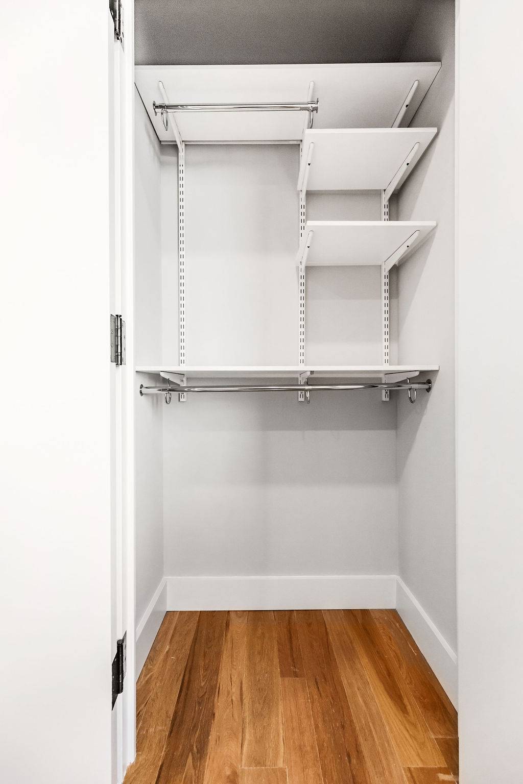Beautiful 1 bedroom, 1 bath residence featuring stainless steel appliances, in unit washer dryer, marble bathrooms, and spacious closets with open Southern facing views.
