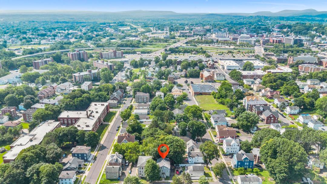 This well maintained four unit multifamily property offers an excellent opportunity for investors seeking steady cash flow or those looking to live on site while generating steady rental income.