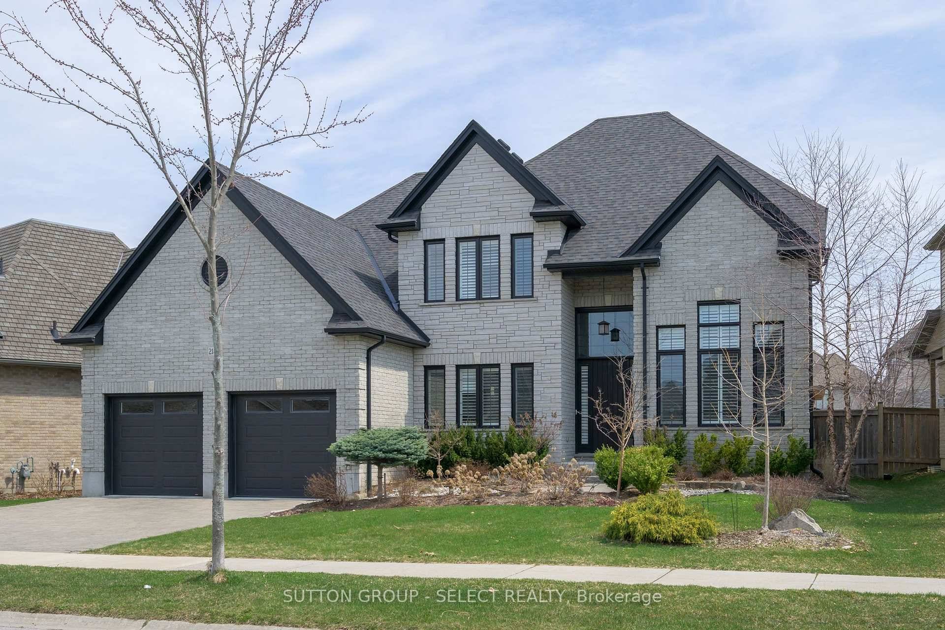 Impressive 5 bedroom executive home located in North London's prestigious Sunningdale neighborhood.