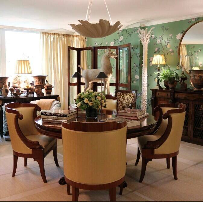 Charming 2 BR 2BA apartment on one of the most desirable streets close to Worth Avenue.