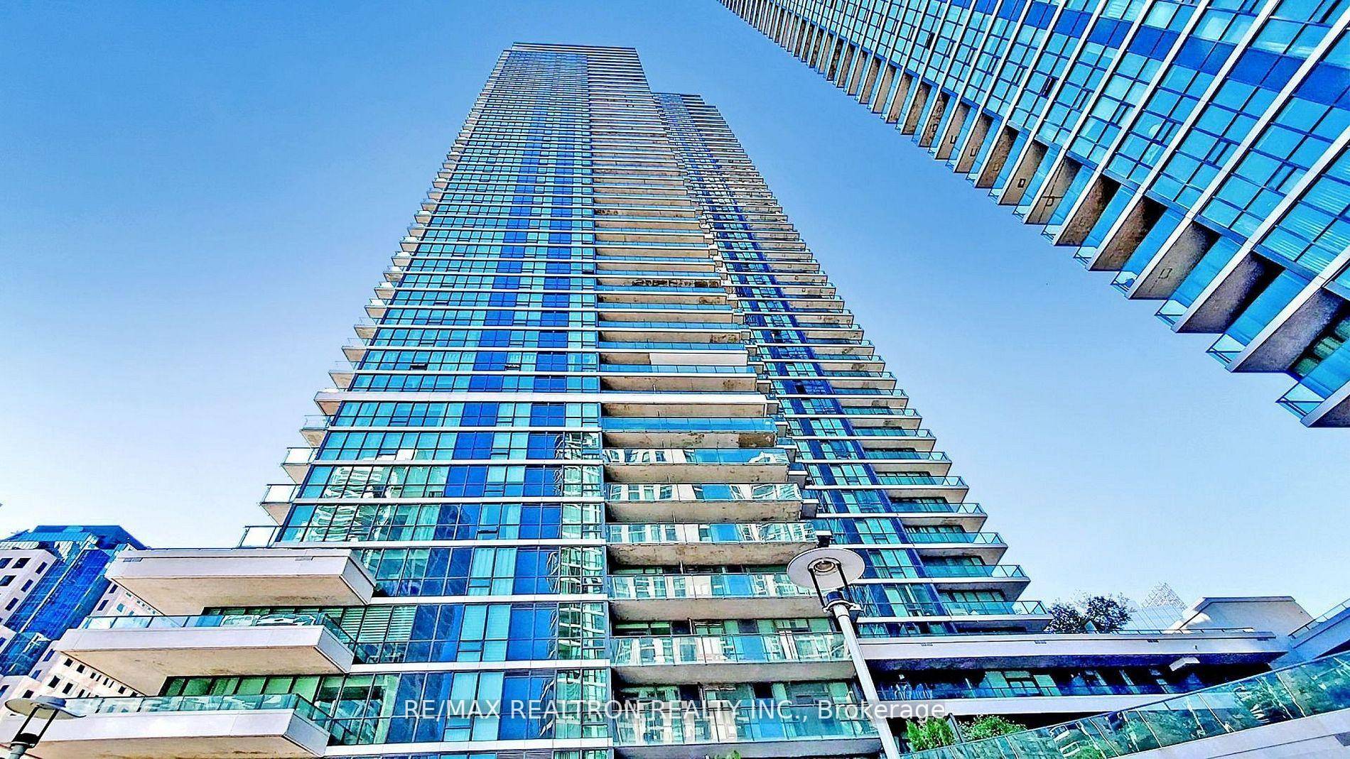Fabulous Unique High Floor Brand New Condo, Incredible Lake Views For All Room.
