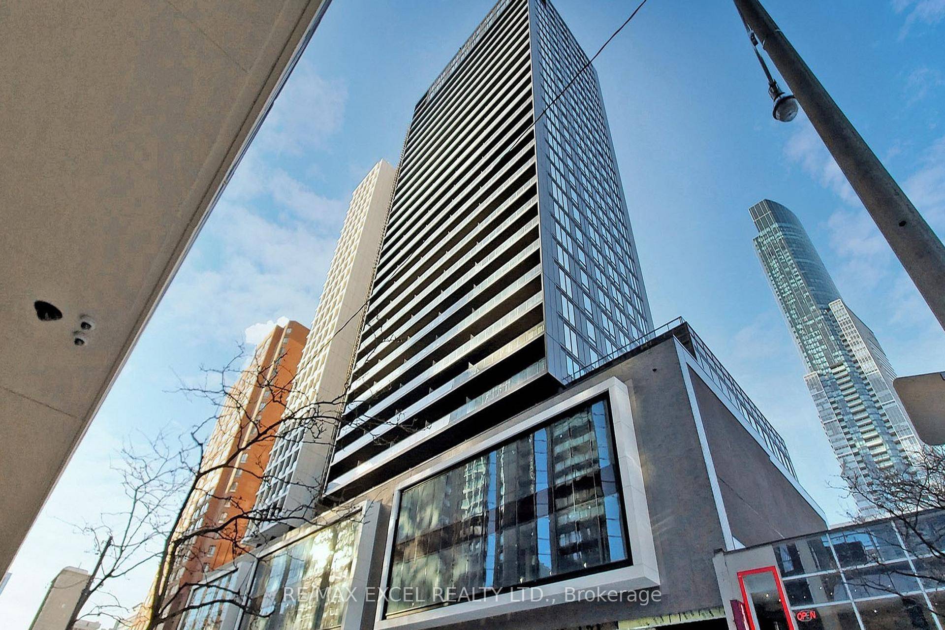 Bright amp ; Beautiful Studio Unit At Panda Condos !