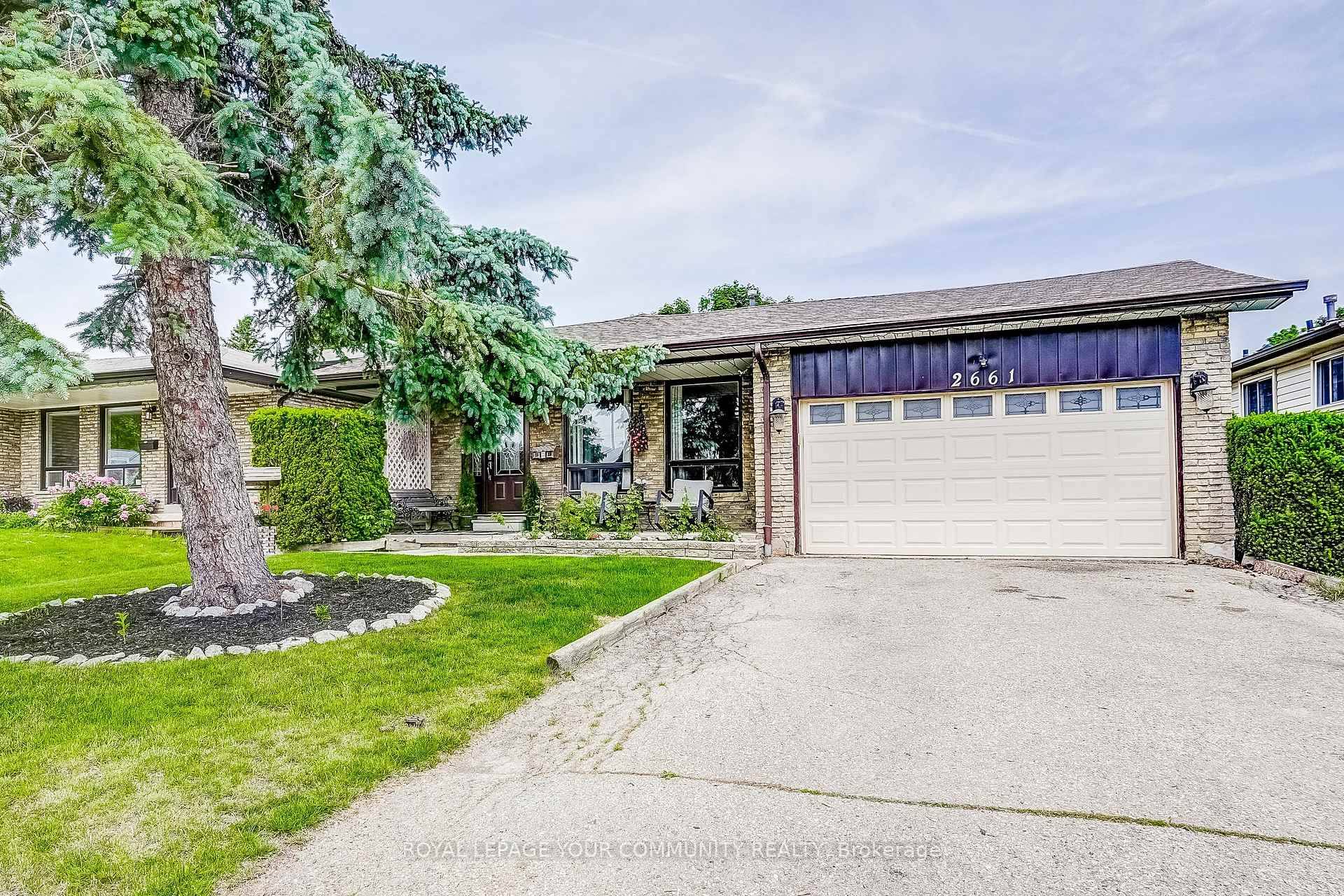 Incredible Detached Home Perfect For The Whole Family !