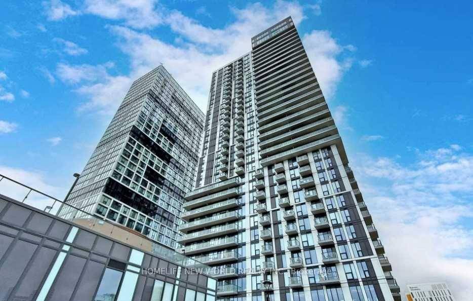 Beautiful South East Corner Unit !