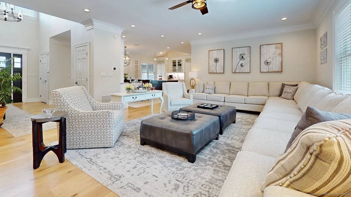 Modern luxury with quality craftmanship at its finest !