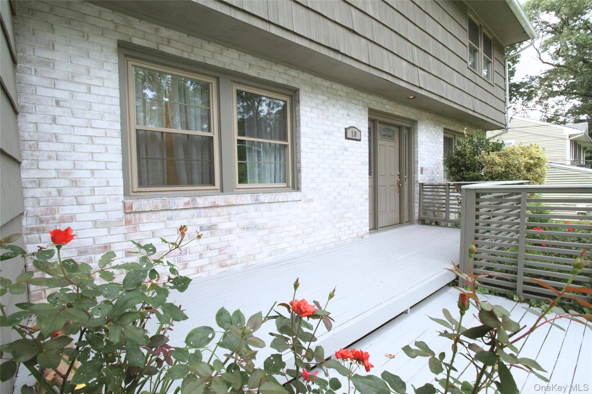 Larchmont schools. Move right in this fully renovated 5 bedroom Larchmont Colonial is available for immediate occupancy, with a flexible 10 month to 2 year lease.