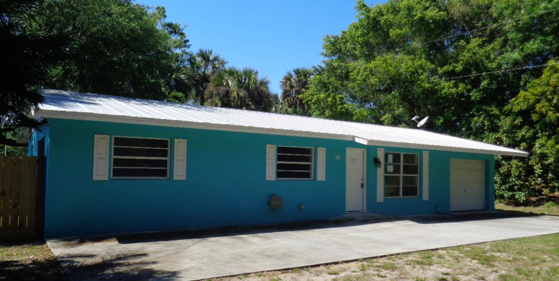 This 3 bedroom, 2 bathroom 1 car garage CBS home with an inside laundry room is waiting for you.