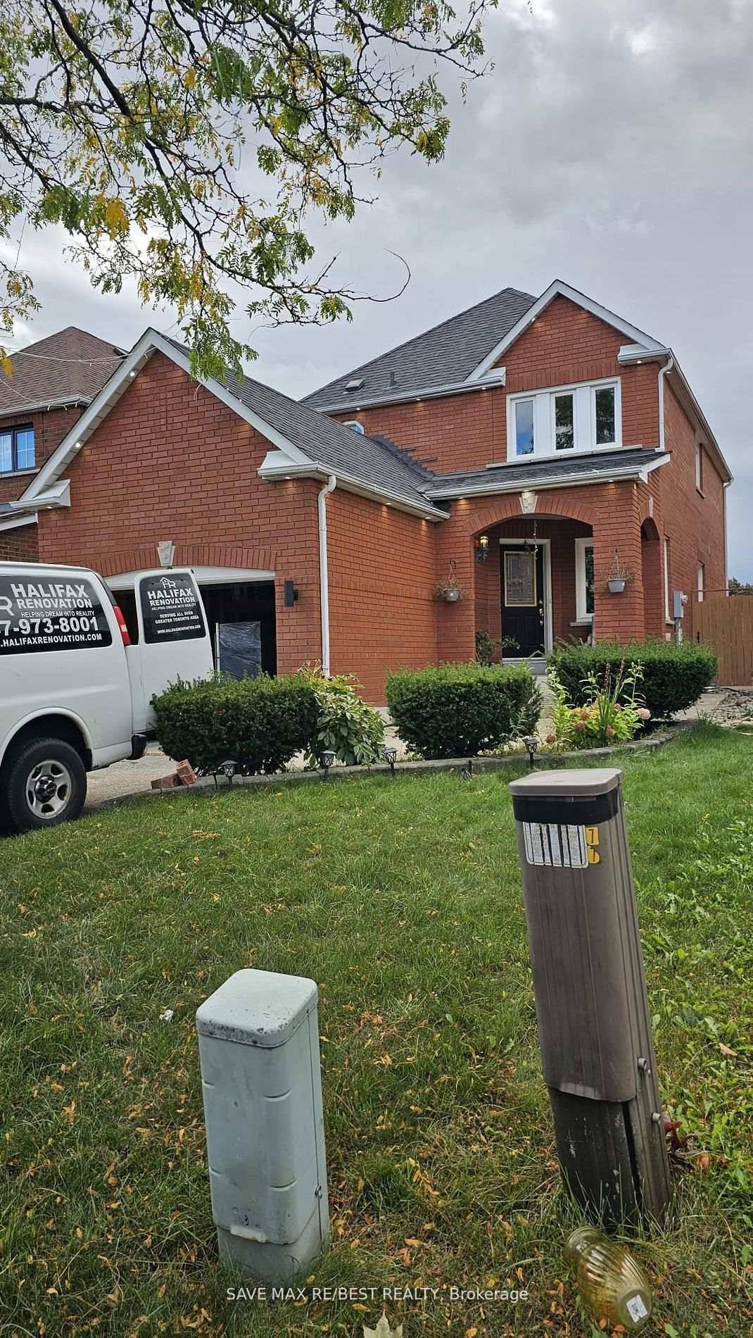 Welcome to your dream home in a charming, family friendly neighborhood !